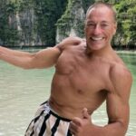 En forme hallucinante à 65 ans, l&rsquo;astuce de Jean-Claude Van Damme : « Toutes les maladies viennent de là »