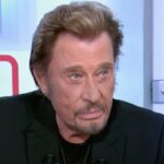 L&rsquo;aveu dingue d&rsquo;un célèbre chanteur : « C&rsquo;est invraisemblable, mais Johnny Hallyday était jaloux de moi… »