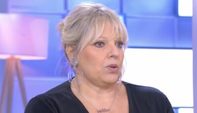 À 62 ans, Laurence Boccolini raconte pourquoi elle a quitté la banlieue de Paris : « Ça faisait…