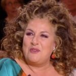 Marianne James (63 ans) sans filtre sur sa nuit au lit la plus improbable : « C’était un Japonais, il m’a…