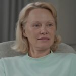 Sex-symbol, Pamela Anderson lâche son improbable conseil aux hommes pour assurer au lit : « Cela permet…