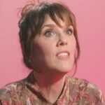 À 45 ans, Zaz dévoile la vérité brute sur les addictions qui l’ont enfoncée : « Par jour…