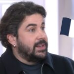 Artus (38 ans) pas d&rsquo;accord du tout avec la mentalité française : « En France, c&rsquo;est limite si…