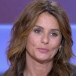 Faustine Bollaert (47 ans) assume la partie de son corps qu’elle a modifiée : « J’ai fait refaire mes…