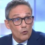 En forme impeccable à 61 ans, Julien Courbet lâche son secret : « Avant, j&rsquo;étais un grand consommateur de…