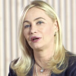 35 ans après l&rsquo;opération, Emmanuelle Béart lâche tout à propos de sa bouche : « C&rsquo;est tellement…