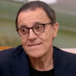 Ayant quitté la télé il y a 7 ans, Thierry Beccaro lâche sa surprenante retraite : « Je perçois…