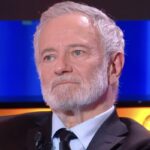 À 78 ans, Francis Huster passe aux aveux : « Si aucune femme n&rsquo;a jamais voulu m&rsquo;épouser, c&rsquo;est parce que…