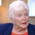 À bientôt 98 ans, Line Renaud sans filtre sur son intimité : « Ma vie sexuelle ? Je l&rsquo;ai trouvée…