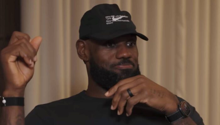 LeBron James en conférence de presse